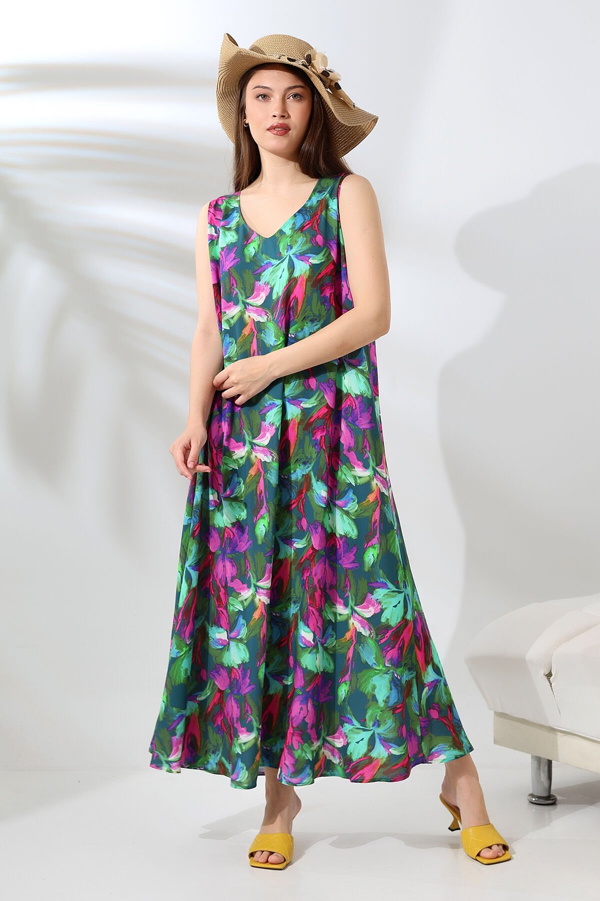 LİKAPASHOP KOLSUZ UZUN ELBİSE YEŞİL ÇİÇEK - 2XL