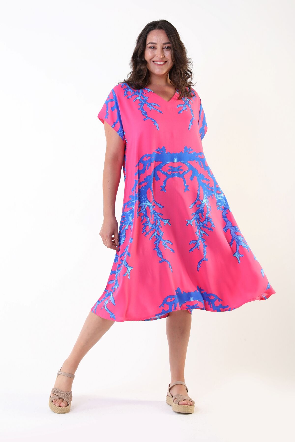 Likapa Yazlık Büyük Beden Viskon  V Yaka Kısa Kol Elbise 2688 Pembe - 2XL