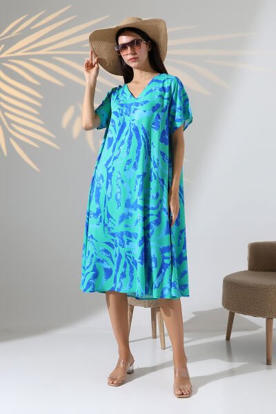 Likapa Yazlık Büyük Beden Viskon  V Yaka Kısa Kol Elbise 2688 AÇIK MAVİ DESENLİ - M