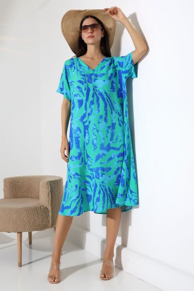 Likapa Yazlık Büyük Beden Viskon  V Yaka Kısa Kol Elbise 2688 AÇIK MAVİ DESENLİ - XL