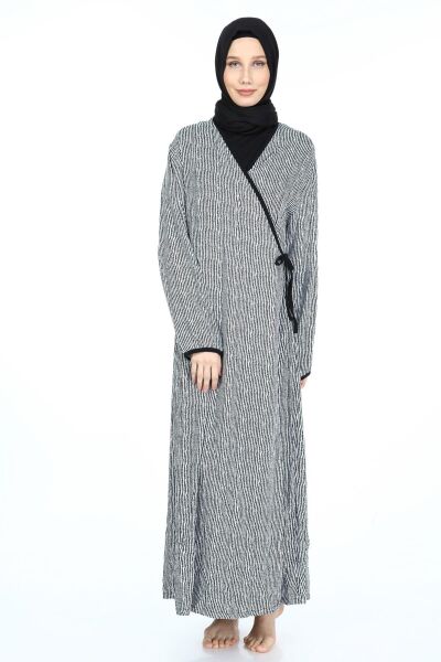 2001-01 Likapa Viskon Namaz Elbisesi SİYAH ÇİZGİLİ DESEN - 2